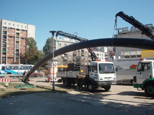 Wciąganie rury osłonowej HDPE Ø630, ul. Targowa w Warszawie